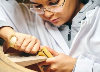 Van Cleef & Arpels’ immersive workshops reveal jewellery-making secrets