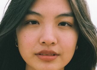 The Japanese Shampoo That Gradually Camouflages My Grays