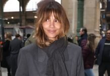 In Paris, This Color-Styling Trick Is What the Chicest Dressers Do Differently in 2026