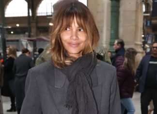 In Paris, This Color-Styling Trick Is What the Chicest Dressers Do Differently in 2026