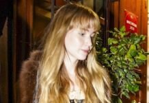 Spotted in Paris: The It-Girl Way to Wear Jeans and Animal-Print Shoes in 2026