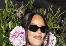 Even the Most Casual Blue Jeans Look Dressy When Worn With This Pretty Spring Heel Trend