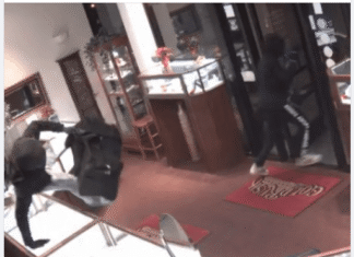 Novato jewelry store targeted in armed heist