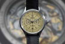 Monochrome Monopusher: The Montre de Souscription 5 by
Angelus