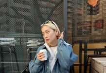 Hold the Boots and Loafers—Everyone With Good Taste Is Wearing Minimalist Outfits With Trainers Instead