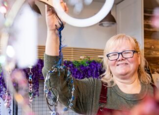 Soon-to-open Middletown business sells earrings made of real cicada, butterfly wings