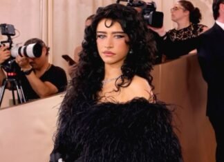 2026’s New It Girl Is Here—Odessa A’zion’s Marty Supreme Promo and Awards Season Looks You Need to See