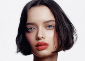 In 2026, French-Girl Makeup Rules Are Being Rewritten—These Looks Prove It