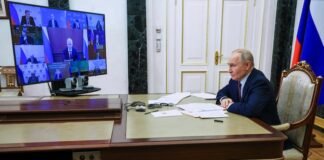 Russia watches U.S.-European tensions over Greenland with some glee, gloating and wariness