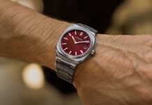 First Look: Vyntage Horology Launches Strata, a Sleek Emirati Integrated Watch with Swiss Micro-Rotor