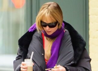 It Took Until 2026, But We Finally Found a Chic, Non-Black Pant Color to Wear With Chestnut Uggs