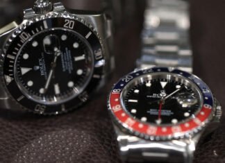 2 Singaporean men jailed for trading fake gold bars for Rolex watches