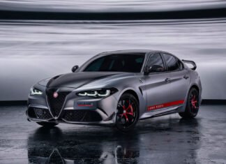 Alfa Romeo bespoke arm reveals wild Giulia Quadrifoglio Luna Rossa