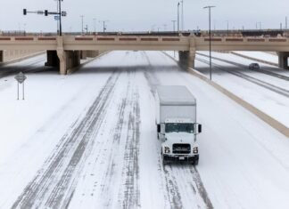 Watch the winter storm in these webcams and livestreams