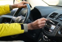 Why Are Car Makers Getting Rid Of AM Radio?