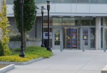 Artificial intelligence and Rhode Island’s new medical examiner featured in URI’s spring Forensic Science Partnership Seminar Series
