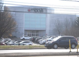 Police investigating whether CT jewelry store robberies are connected