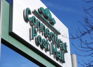 $50K worth of jewelry stolen from Milford mall, police say