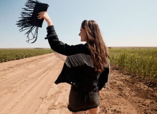 Wallace Dry Goods launches luxury Texas handbag line