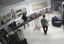 Sacramento jewelry store may close after daytime robbery before Christmas