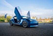 Dutch students create modular electric car “you can repair yourself”