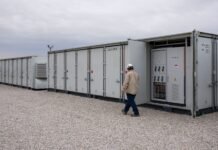 Why U.S. Car Companies Want to Make Giant Batteries