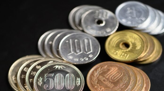 Hedge Funds Flip to Bullish on Yen Even After Strong US Payrolls