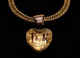 The Tudor Heart Appeal Succeeds, Giving Jewelry Treasure a Permanent Home in Britain
