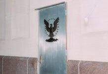 Opinion | If A.I. Is a Weapon, Who Should Control It?