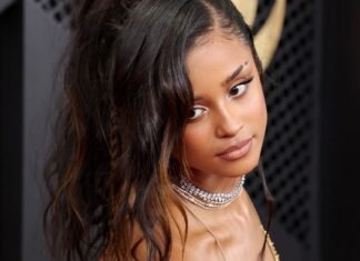 19 Grammys Red Carpet Beauty Moments That Are 100% Worth Saving and Re-Creating