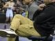 Brigg Banet watches son Hunter