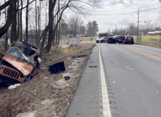Multi-car wreck shuts down 210