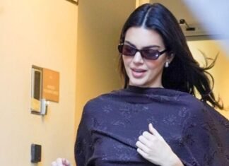 Kendall Jenner Pulls Off the Milanese Shawl