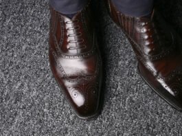 The picture – The sheen of smooth calf leather