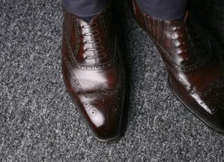 The picture – The sheen of smooth calf leather