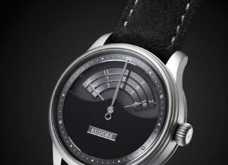 Kudoke 3 Nocturne in sandblasted steel with Flakes-decorated
Kaliber 1
