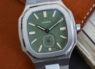 Buying Guide – Five Super-Stylish Luxury Sports Watches
Priced Below 1k