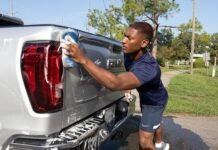 The Best Discounts on Cars and Motorcycles for Service Members and Veterans