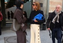 Spring’s It Bag Isn’t Brown or Black—It’s Cobalt Blue