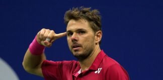 Roger Federer watches Stan Wawrinka break his Dubai record