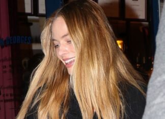 In Paris, Chic Women Know Not to Make This Mistake When Dressing for a Night Out