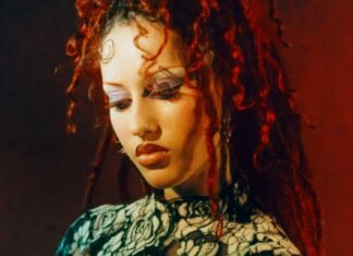 Absolutely On ‘Paracosm’ & Touring With Raye: “She’s A Proud Big Sis”