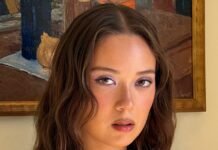 Laufey Won Her Second Grammy Looking Like a Dreamy Miu Miu Mermaid—All the Glam Details I’m Copying ASAP