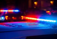 Man arrested after armed robbery at jewelry store in Woodstock, police say