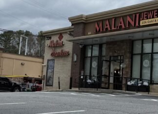 Police activity at DeKalb County jewelry store