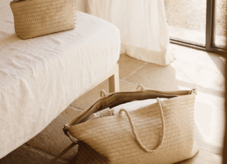This Is My Secret to an Organized Travel Bag