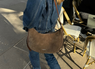 French Girls Have Me Convinced—This “Dated” Jeans Trend is The Chicest Style to Wear This Spring