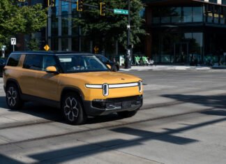 4 Common Problems People Are Having With The Rivian R1