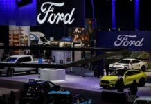 Auto Industry Divided on ‘Hands-Free’ Driving Technology Safety and Costs