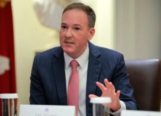Lee Zeldin says he’s trying to end ‘Obama switch’ that makes cars…